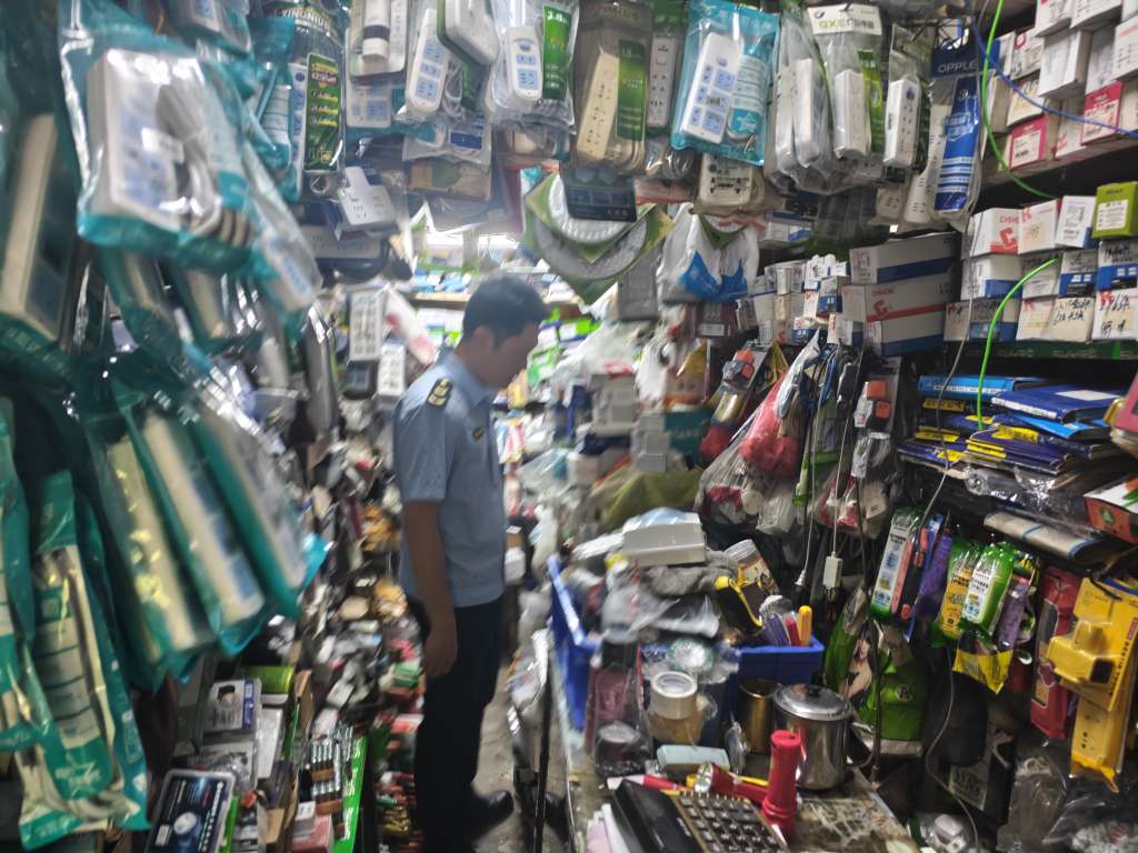 横向到边、纵向到底、齐抓共管——美兰分局以日用品销售监管为抓手，筑牢安全防线助推市场发展